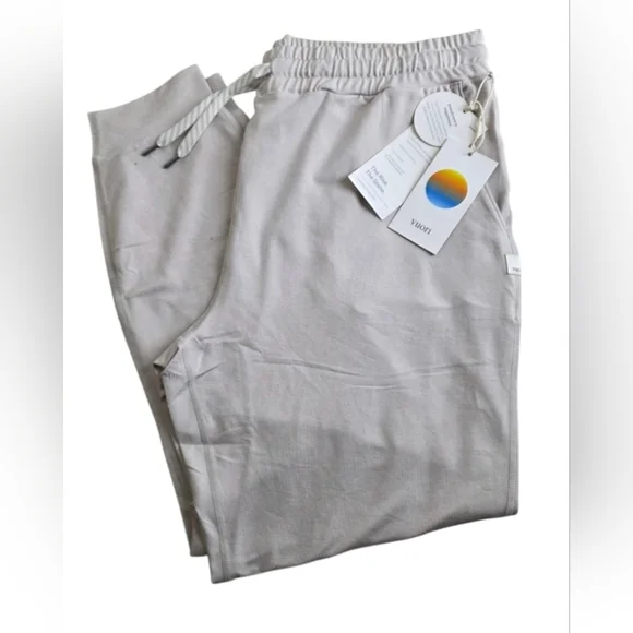 NWT VUORI WOMEN’S PERFORMANCE JOGGER - Picture 2 of 9